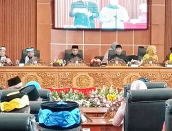 Rapat Paripurna DPRD dalam Rangka HUT-ke 27 Kota Depok diwarnai Interupsi