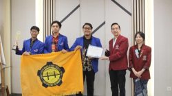 Hemat Biaya Ratusan Juta, Mahasiswa UPER Hadirkan Teknologi Konstruksi Berbasis Augmented Reality